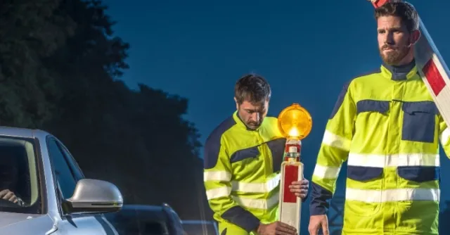 Routiers équipés avec vêtements EPI Netexial
