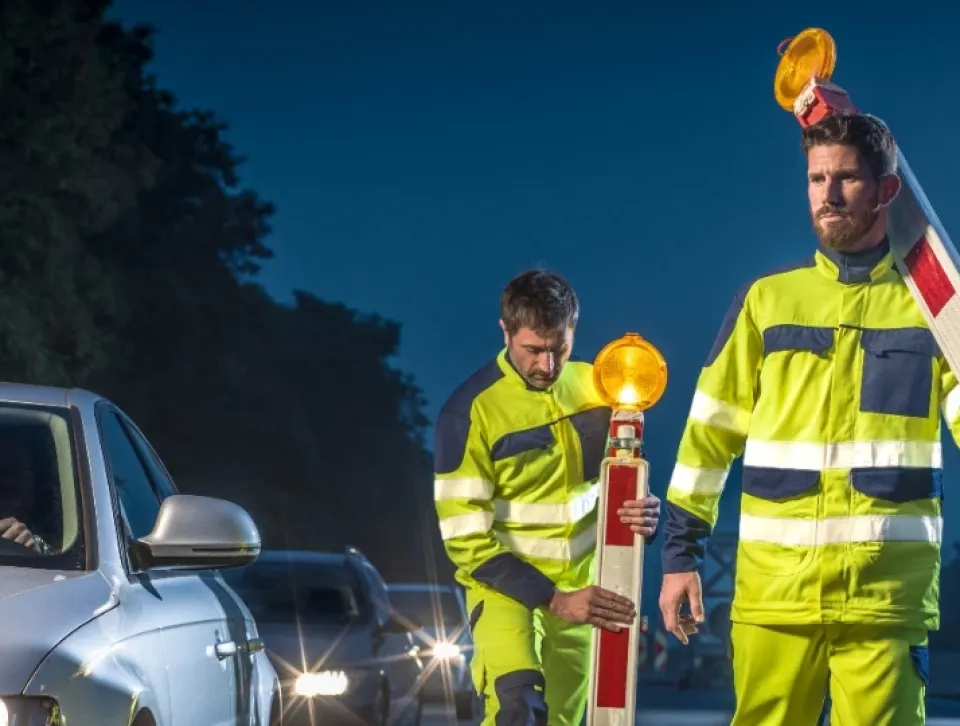 Routiers équipés avec vêtements EPI Netexial